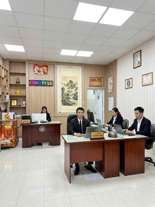 Đội ngũ luật sư tại văn phòng luật sư Biên Hòa, Đồng Nai